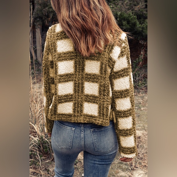 Plaid Open Front Sherpa Jacket - Picture 5 of 6